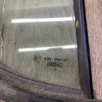 Форточка двери Opel Agila B 2009 хетчбэк 5-ти дв., Задн., Прав. - изображение 2