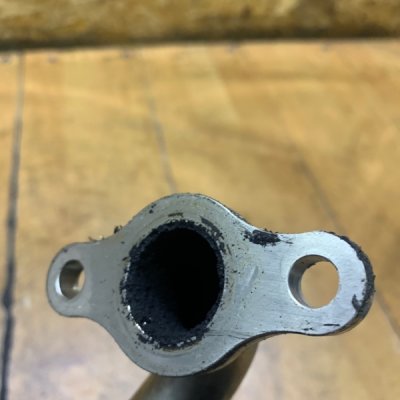 Патрубок EGR Lexus IS220D 2007 2AD-FHV - изображение 3