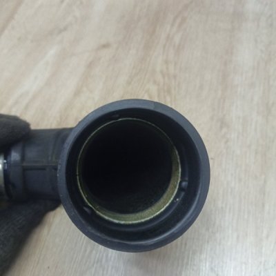 Патрубок воздушного фильтра Opel Astra J 2012 A14NET - изображение 7