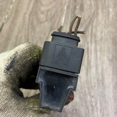 Катушка зажигания Volkswagen Golf 5 2006 BLF - изображение 2