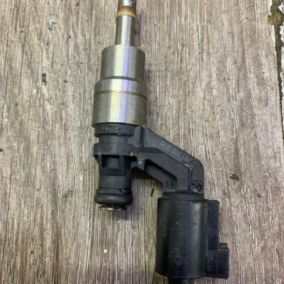 Топливная форсунка Volkswagen Golf 5 2006 BLF - изображение 4