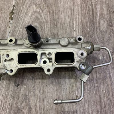 Топливная рампа Volkswagen Golf 5 2006 BLF - изображение 3