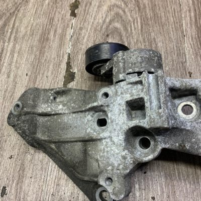 Кронштейн генератора Renault Megane 2003 K4J730 - изображение 2