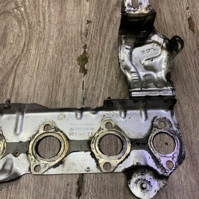 Кожух выпускного коллектора Ford Focus 3 2014 T1DB - изображение 3