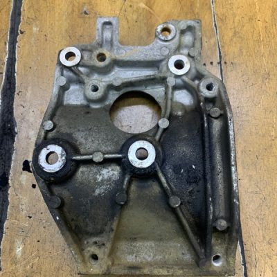 Кронштейн генератора Peugeot 308 2008 9HX(DV6ATED4) хетчбэк 5-ти дв. - изображение 2