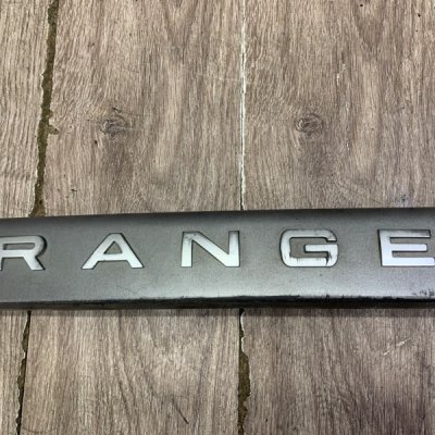 Молдинг крышки багажника Land Rover Range Rover Sport 2003 внедорожник Задн. - изображение 9