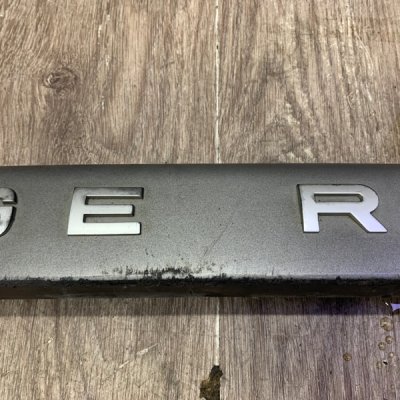 Молдинг крышки багажника Land Rover Range Rover Sport 2003 внедорожник Задн. - изображение 6