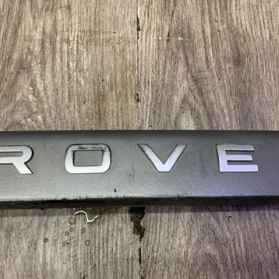 Молдинг крышки багажника Land Rover Range Rover Sport 2003 внедорожник Задн. - изображение 7