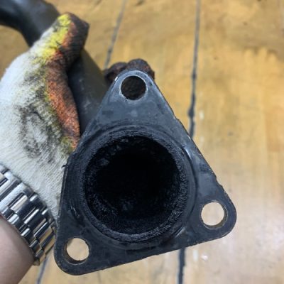 Трубка клапана EGR (ЕГР) Opel Astra H 2007 Z17DTL - изображение 6