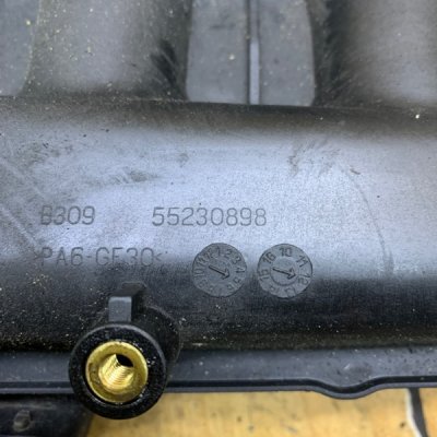 Коллектор впускной Opel Corsa D 2012 A13DTC - изображение 4