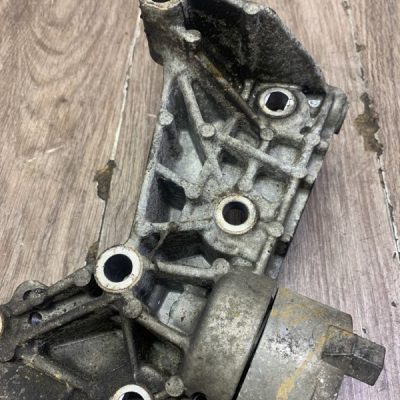 Кронштейн генератора Renault Megane 3 2009 K4M848 - изображение 5