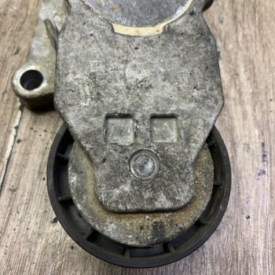Ролик натяжной Volvo C30 2007 D4164T - изображение 5