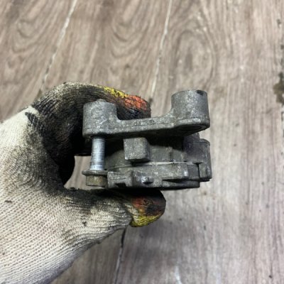 Ролик натяжной Volvo C30 2007 D4164T - изображение 3