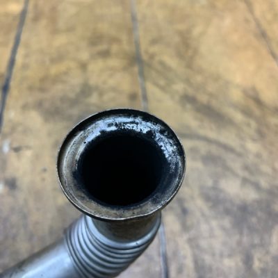 Патрубок EGR Peugeot 308 2008 9HX(DV6ATED4) хетчбэк 5-ти дв. - изображение 4