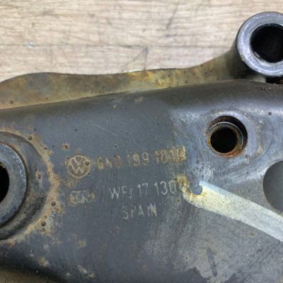 Кронштейн двигателя Volkswagen Polo 1998 APQ хетчбэк-5ти дв. - изображение 2