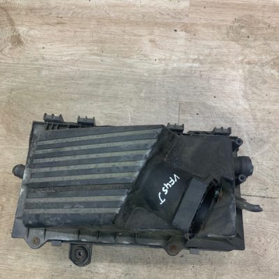 Корпус воздушного фильтра Skoda Octavia 2002 AVU хетчбэк-5 ти дв. - изображение 6