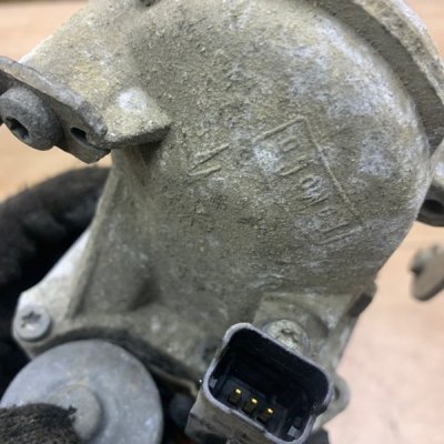 Клапан EGR (ЕГР) Ford Fiesta 6 2011 хэтчбек 3-х дв. KVJA - изображение 3