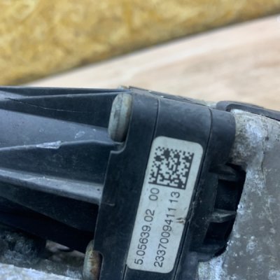 Клапан EGR (ЕГР) Ford Fiesta 6 2011 хэтчбек 3-х дв. KVJA - изображение 5