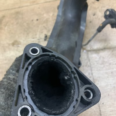 Патрубок EGR Ford Fiesta 6 2011 хэтчбек 3-х дв. KVJA - изображение 4
