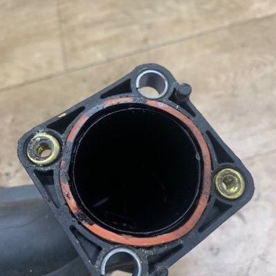 Патрубок EGR Ford Fiesta 6 2011 хэтчбек 3-х дв. KVJA - изображение 5