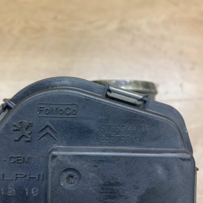 Дроссельная заслонка Ford Fiesta 2011 KVJA хэтчбек 3-х дв. - изображение 7