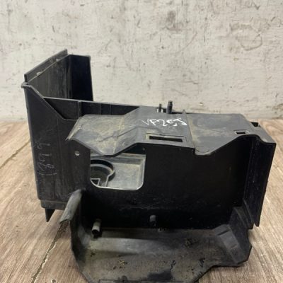 Полка аккумулятора Ford Focus 2 2006 AODA - изображение 6