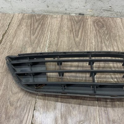 Решетка бампера Opel Corsa D 2008 хетчбэк 5-ти дв. Перед. - изображение 5