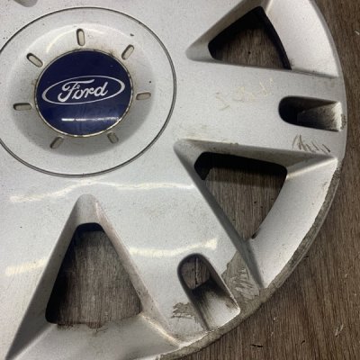 Колпак колеса Ford Fiesta 5 2007 - изображение 4