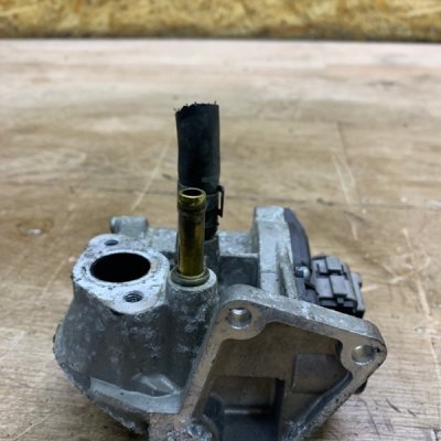 Клапан EGR (ЕГР) Volkswagen Golf 5 2005 хетчбэк 5-ти дв. BLF - изображение 2