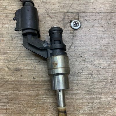 Топливная форсунка Volkswagen Golf 5 2005 BLF хетчбэк 5-ти дв. - изображение 2
