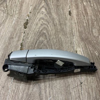 Ручка двери внешняя Opel Astra J 2009 хетчбэк 5-ти дв. Задн. Прав. - изображение 6