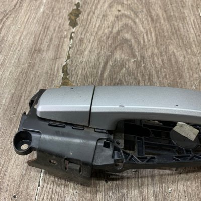 Ручка двери внешняя Opel Astra J 2009 хетчбэк 5-ти дв. Задн. Прав. - изображение 7