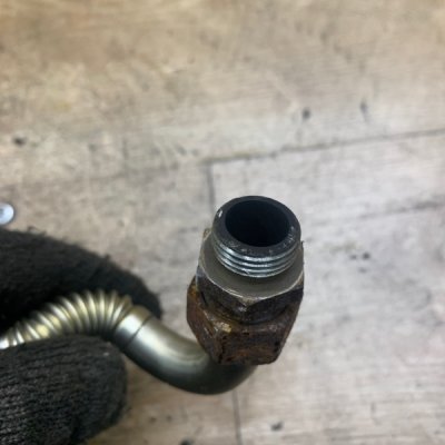 Патрубок EGR Mercedes-Benz SLK 2001 M112.947 - изображение 3