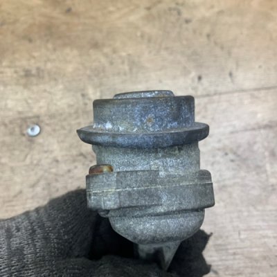 Клапан EGR (ЕГР) Mercedes-Benz SLK 2001 M112.947 Перед. Прав. - изображение 2