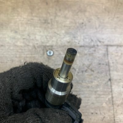 Топливная форсунка Volkswagen Golf 5 2006 BLF хетчбэк 5-ти дв. - изображение 5