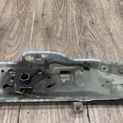 Панель замка капота Opel Zafira B 2007 Z18XER, Перед. - изображение 9
