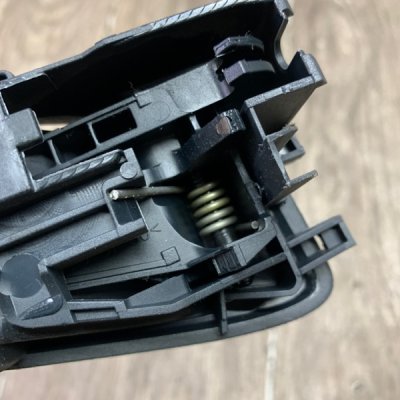 Ручка двери внутренняя Ford Fiesta 6 2008 хетчбэк 5дв. SPJA Задн. Прав. - изображение 5