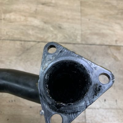 Патрубок EGR Opel Astra H 2010 Хетчбэк 5-ти дв. Z17DTH - изображение 2