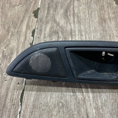 Ручка двери внутренняя Ford Fiesta 6 2008 хетчбэк 5дв. SPJA Перед. Лев. - изображение 10