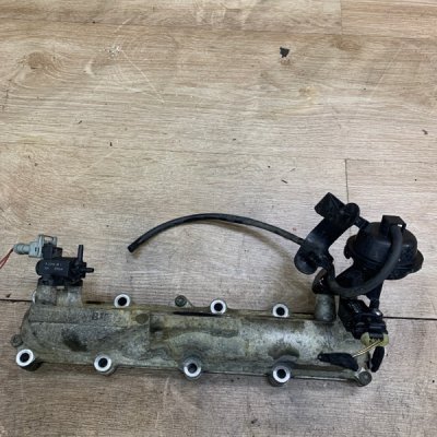 Коллектор впускной Opel Astra G 2006 универсал Z17DTL - изображение 3