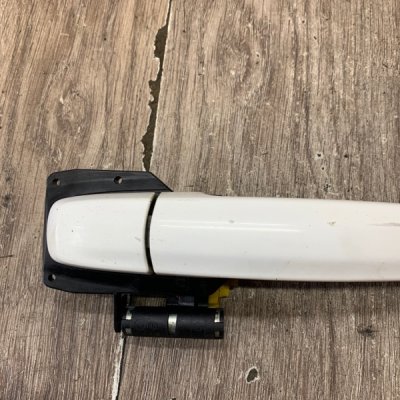 Ручка двери внешняя Suzuki Swift 2012 хетчбэк 3дв. D13AA Перед. Лев. - изображение 9