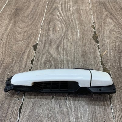 Ручка двери внешняя Suzuki Swift 2012 хетчбэк 3дв. D13AA Перед. Лев. - изображение 6