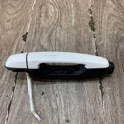 Ручка двери внешняя Suzuki Swift 2012 хетчбэк 3дв. D13AA Задн. Прав. - изображение 10