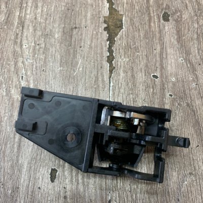 Ручка двери внутренняя Suzuki Swift 2012 хетчбэк 3дв. D13AA Задн. Прав. - изображение 6