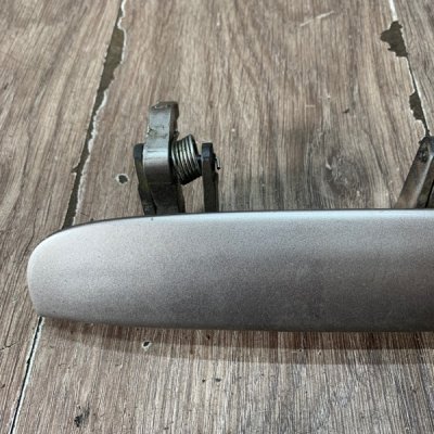 Ручка крышки багажника Toyota bB 2001 минивэн Задн. - изображение 7
