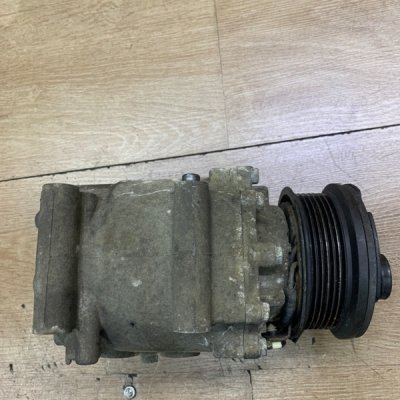 Компрессор кондиционера Ford Fiesta 5 2007 хетчбэк 3дв. FUJA - изображение 8