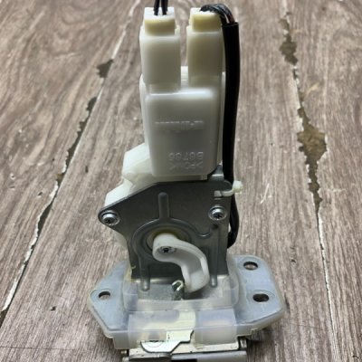 Замок крышки багажника Opel Agila B 2009 хетчбэк 5-ти дв. Задн. - изображение 3