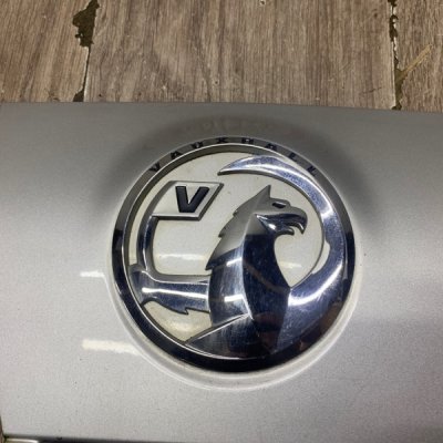 Накладка на крышку багажника Opel Astra J 2009 хетчбэк 5дв. A14XER Задн. - изображение 10