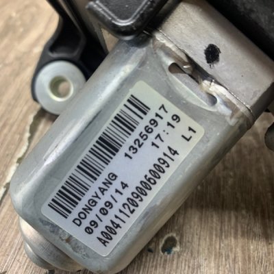 Мотор дворников Opel Astra J 2009 хетчбэк 5дв. A14XER Задн. - изображение 3