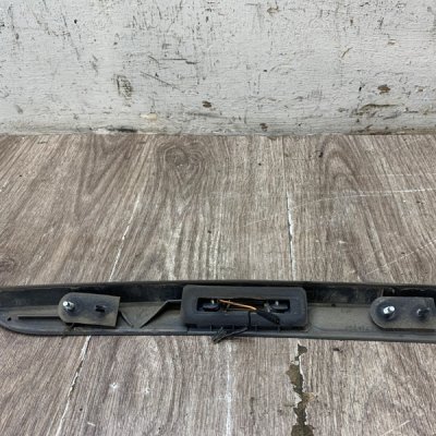 Молдинг крышки багажника Ford Fiesta 5 2007 хетчбэк 3дв. FUJA Задн. - изображение 8